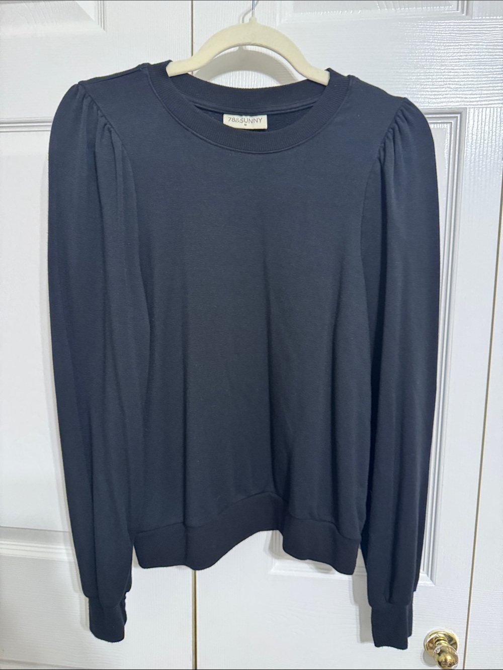 78 & Sunny | Black Puff-Sleeve Women's Sweatshirt